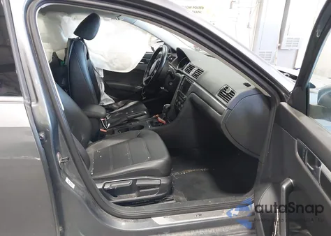 2017 Volkswagen Passat 1.8T R-Line from USA, damaged, VIN 1VWDT7A33HC030045